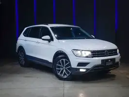 2018  Volkswagen Tiguan - Image 2