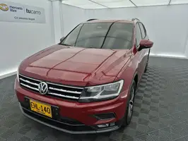 2018  Volkswagen Tiguan - Image 5