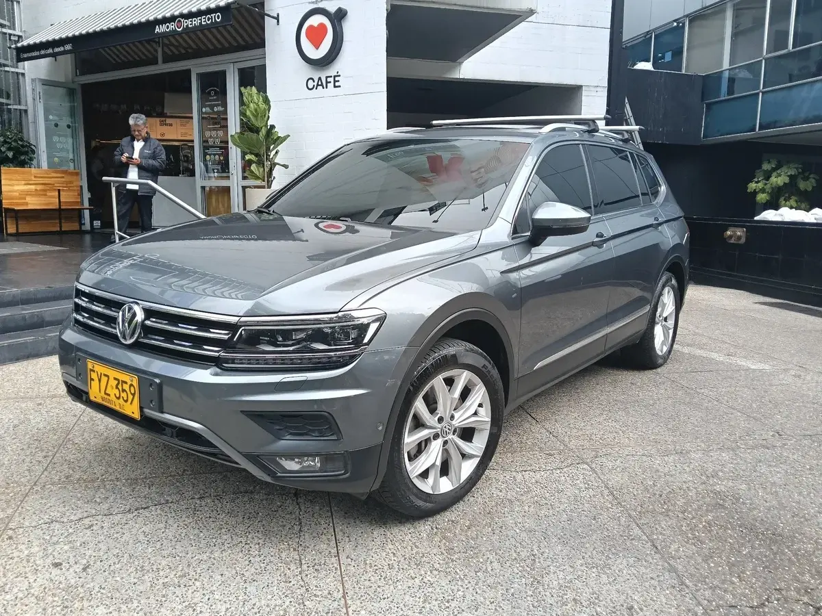 2019  Volkswagen Tiguan