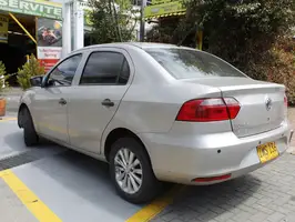 2016  Volkswagen Voyage - Image 5