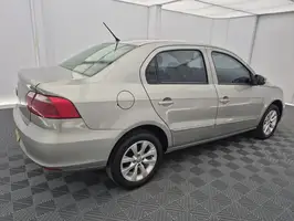 2019  Volkswagen Voyage - Image 2