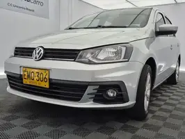 2019  Volkswagen Voyage - Image 2