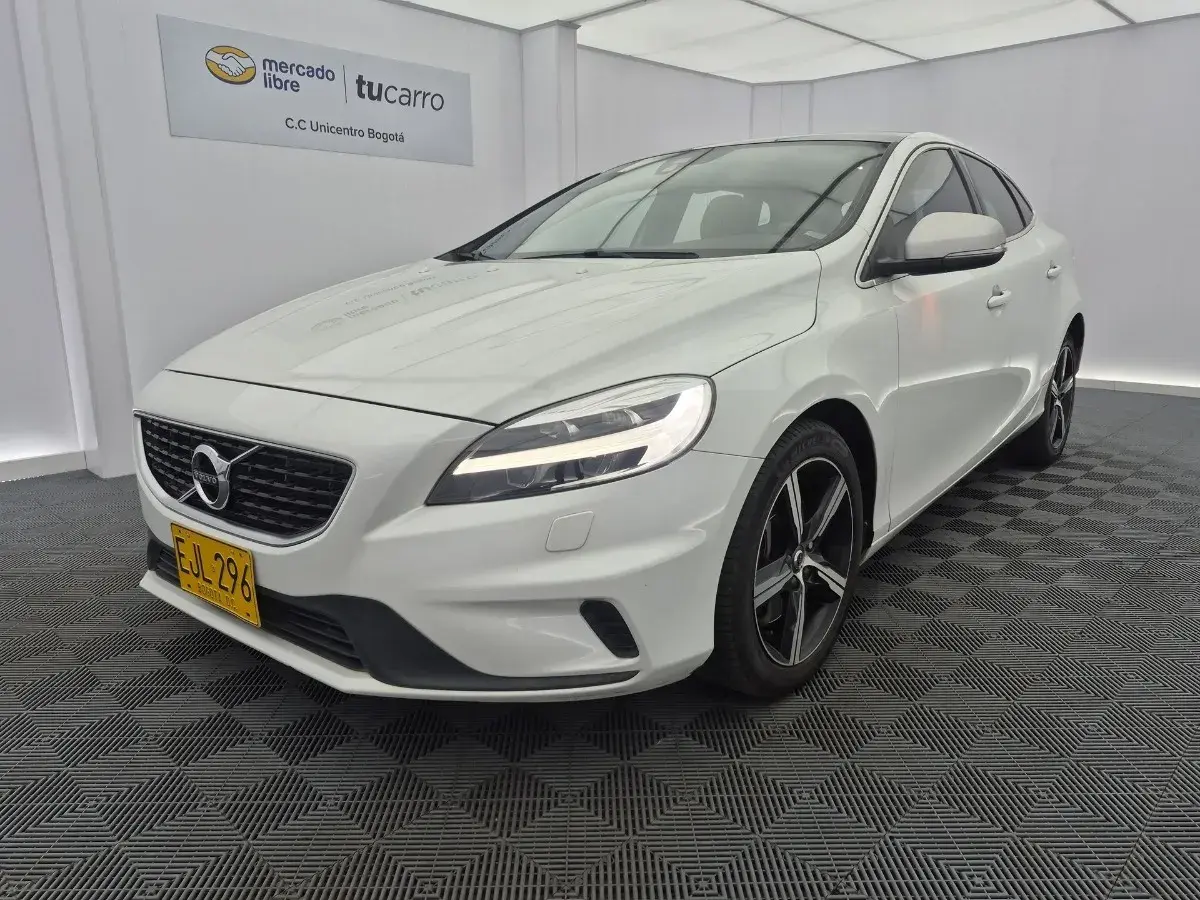 2018  Volvo Unknown