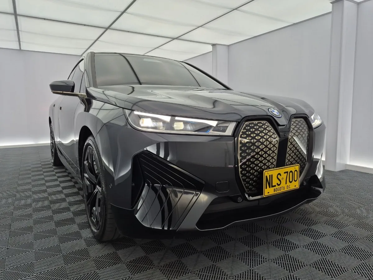 2025 Bmw Ix low mileage car in Tampa