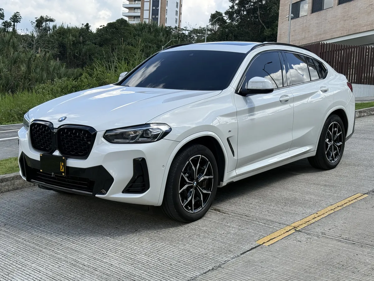 2022 Bmw X4 low mileage car in Tampa