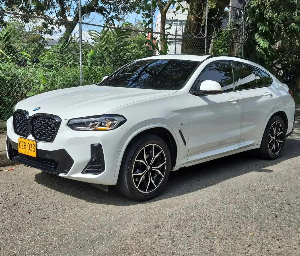 2022 Bmw X4 low mileage car in Tampa