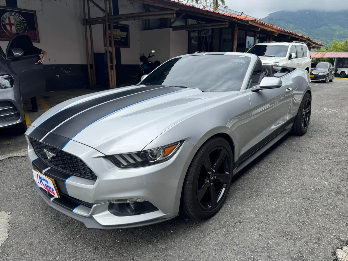 2016 Ford Mustang low mileage car in Tampa