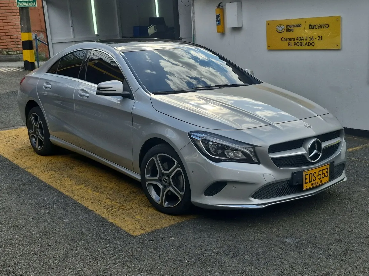 2018 Mercedes Unknown low mileage car in Tampa