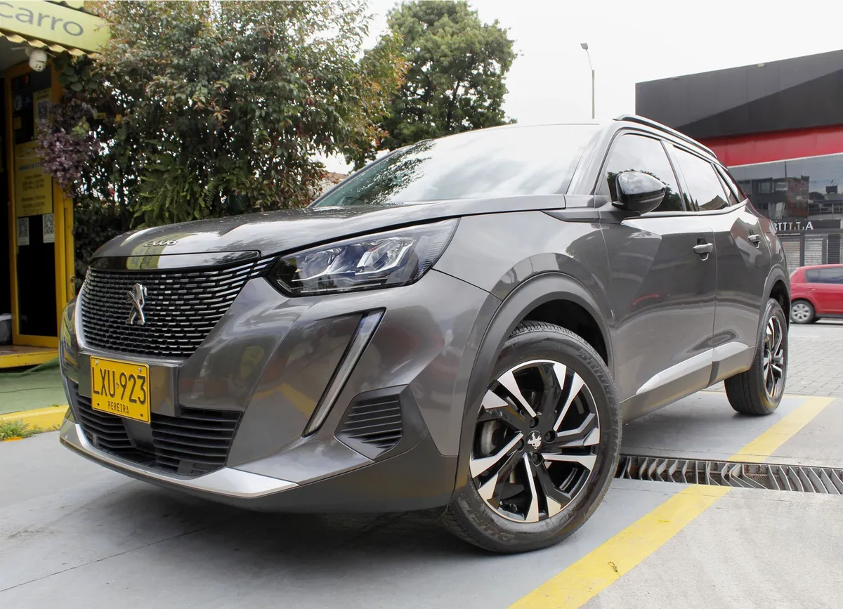 2023 Peugeot Unknown low mileage car in Tampa