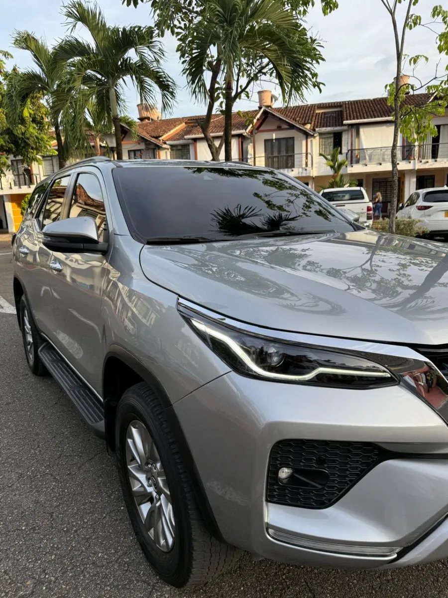 2024 Toyota Fortuner low mileage car in Tampa