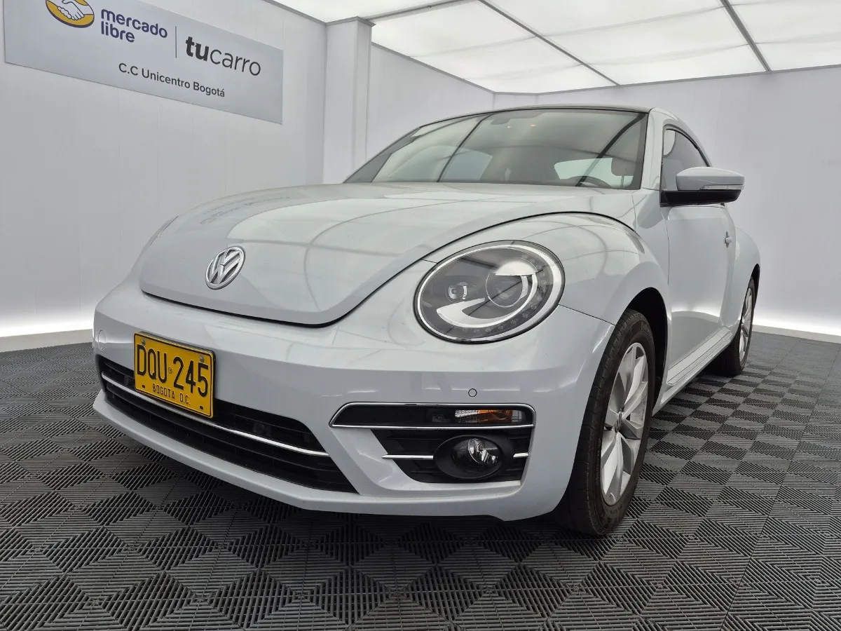 2018 Volkswagen Beetle low mileage car in Tampa