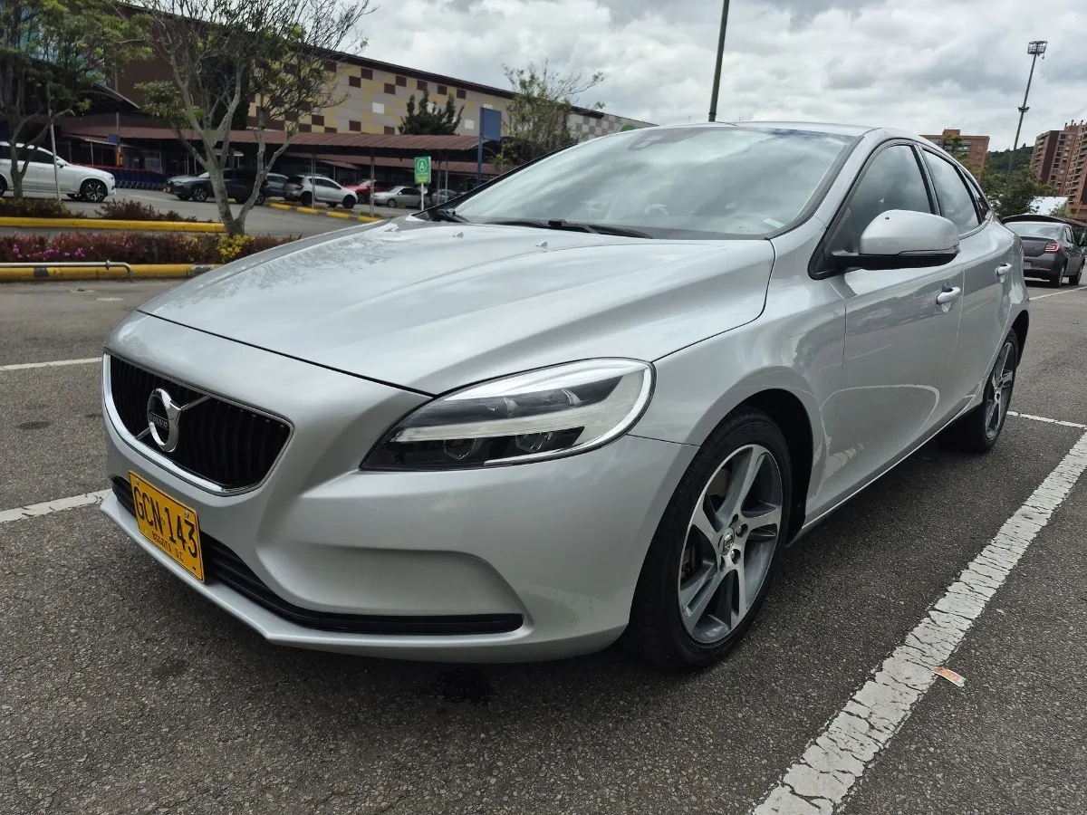2019 Volvo Unknown low mileage car in Tampa